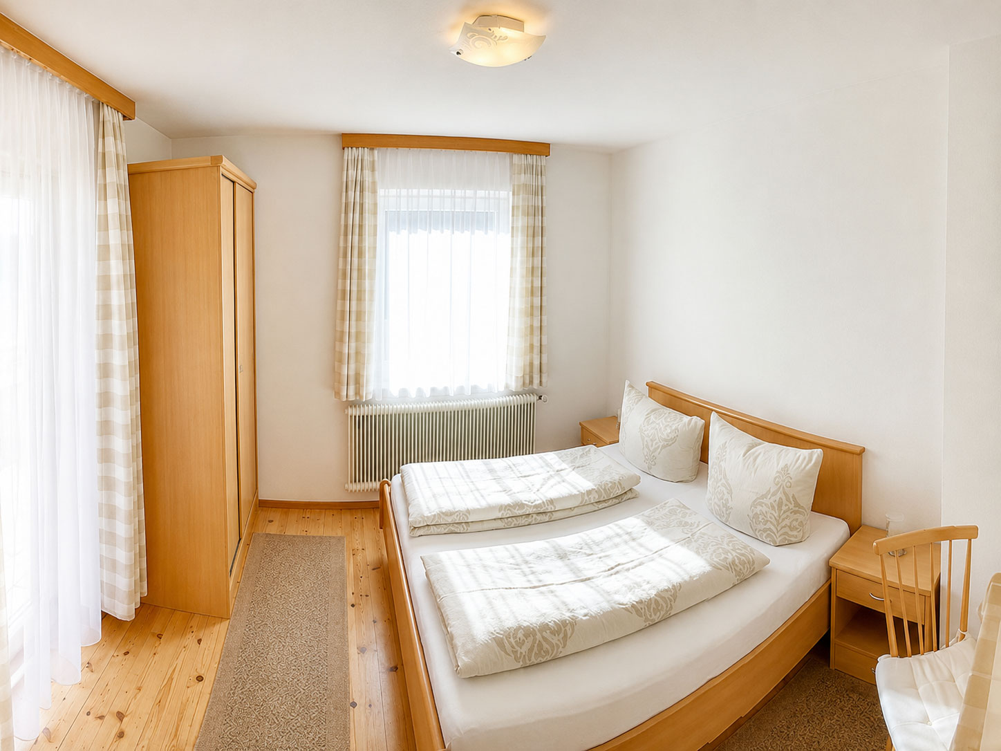Schlafzimmer der Ferienwohnung Hochzeiger